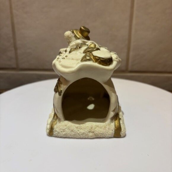 Bombay Company Christmas Santa Train White Porcelain 3 piece candle Votives - Picture 16 of 17